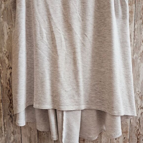 Guess active top - Picture 4 of 9